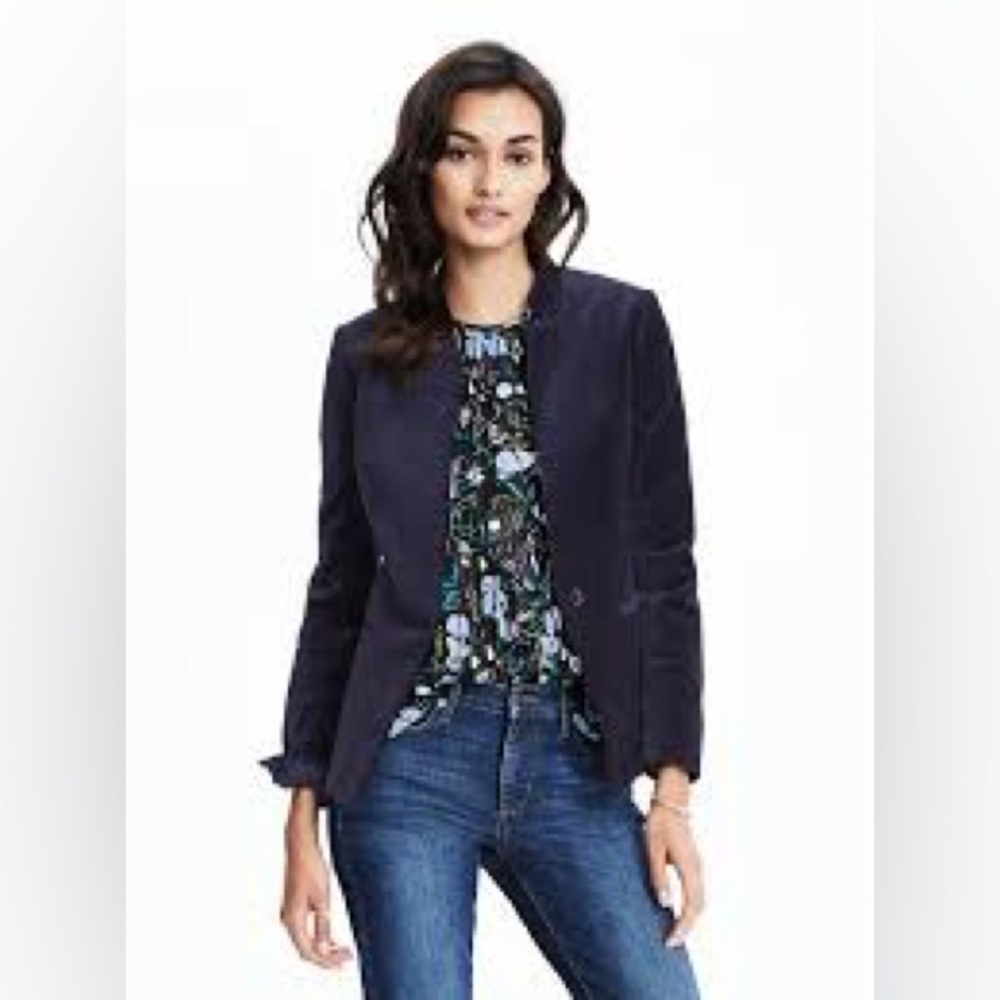 Banana Republic Classic Navy Blazer